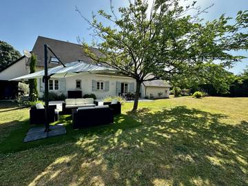 Gîte pour 10 personnes, avec jardin et terrasse à Vernou-sur-Brenne