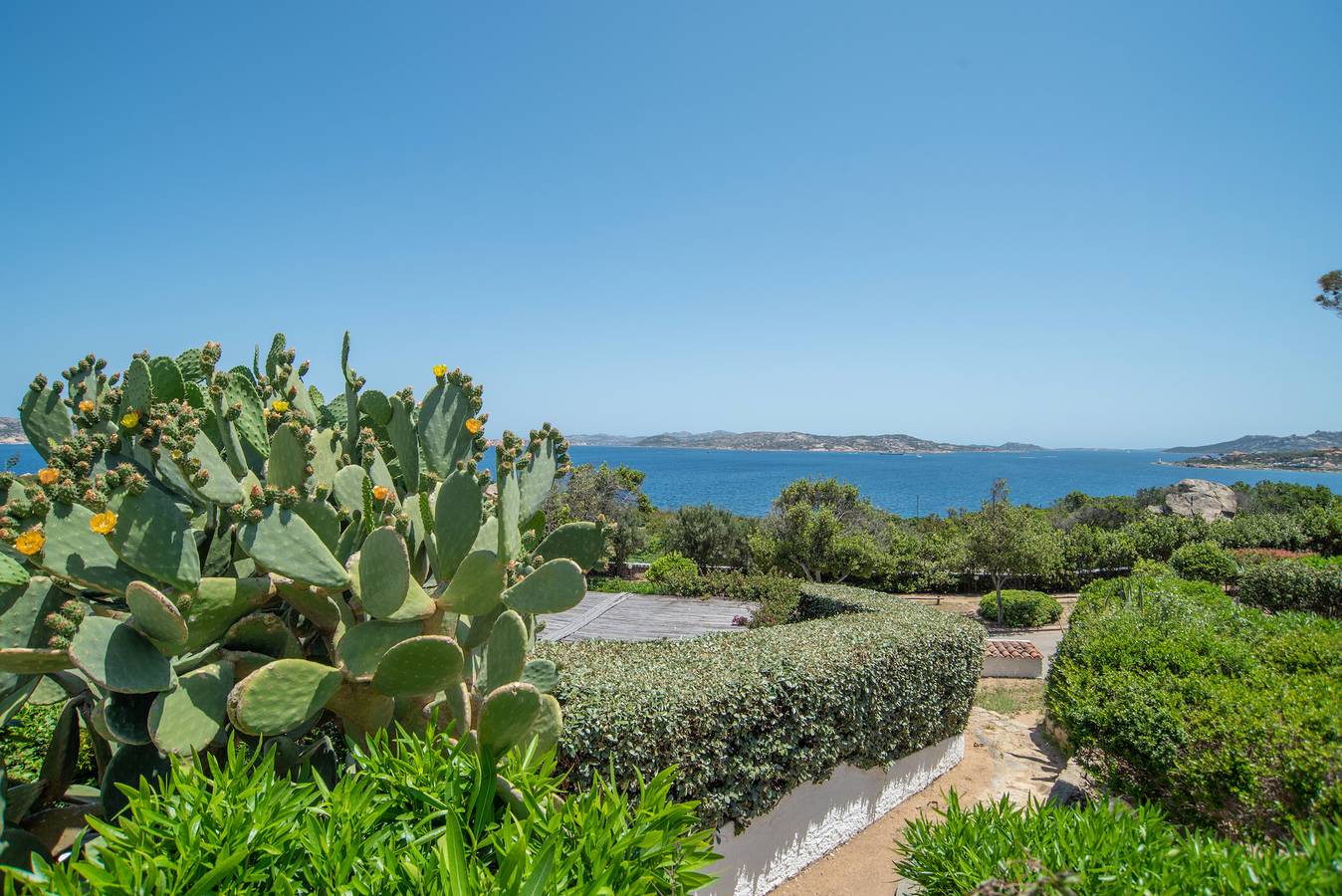 Monolocale intero, Appartamento di vacanza vicino alla spiaggia con aria condizionata e terrazza in Palau (Sardegna), Gallura