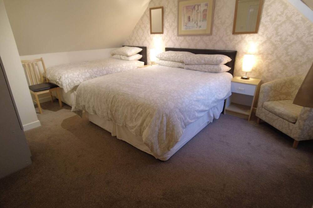 Cottage-Eigenes Badezimmer in Stirling und Umgebung