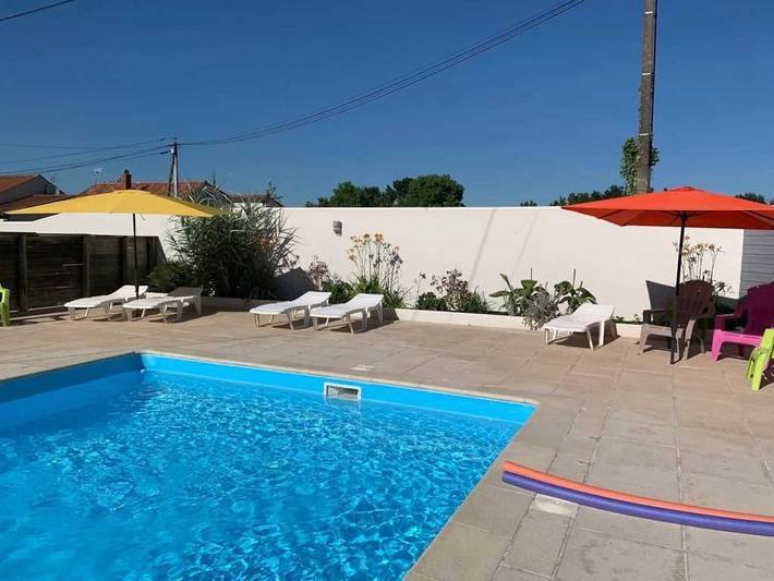 Casa rodante para 6 personas, con piscina además de sauna y terraza - 1