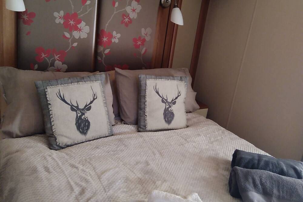 Abi St. David 6 Berth Caravan in Boat of Garten, Cairngorms National Park