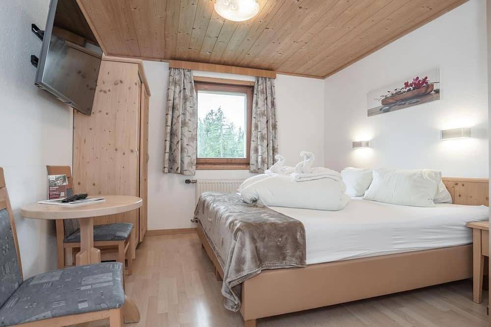 Standard room 3, shower/Wc, from 4 nights half board - Berggasthof Bärnstatt in Scheffau am Wilden Kaiser, Wilder Kaiser