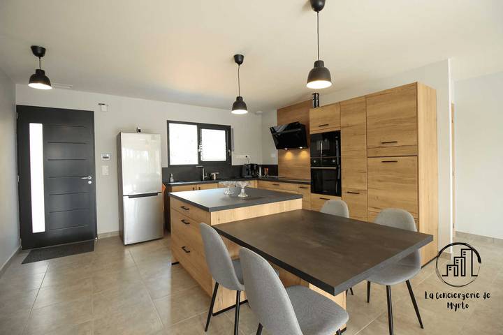 Gîte pour 8 personnes, avec terrasse à Albi - 3