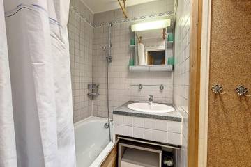 Appartement De Vacances pour 4 Personnes dans Les Menuires, Saint-Martin-de-Belleville, Photo 3