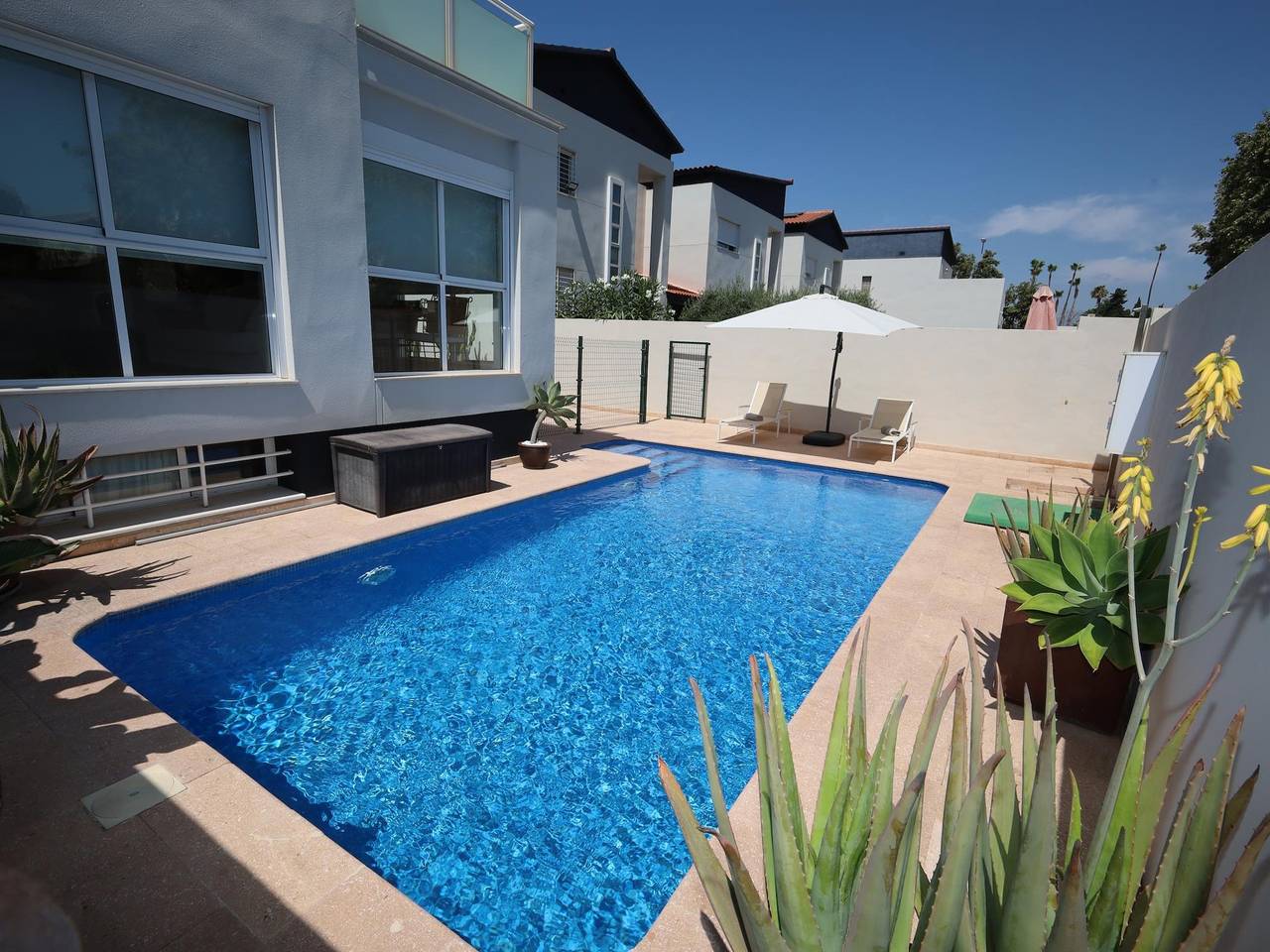 Villa Premium avec Piscine Privée et Parking San Juan Alicante. 3 chambres in El Barrio, Sant Joan d'Alacant