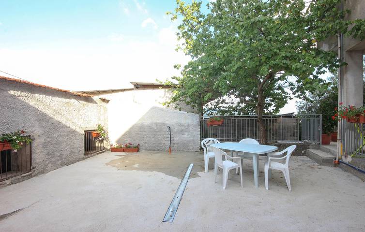 Appartamento con vista mare, parcheggio, aria condizionata e cucina, a 2,5 km dalla spiaggia in Marina di Casal Velino, Casal Velino