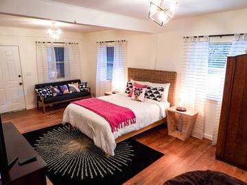 Log Cabin for 6 Guests in Russian River, Sonoma County, Picture 3