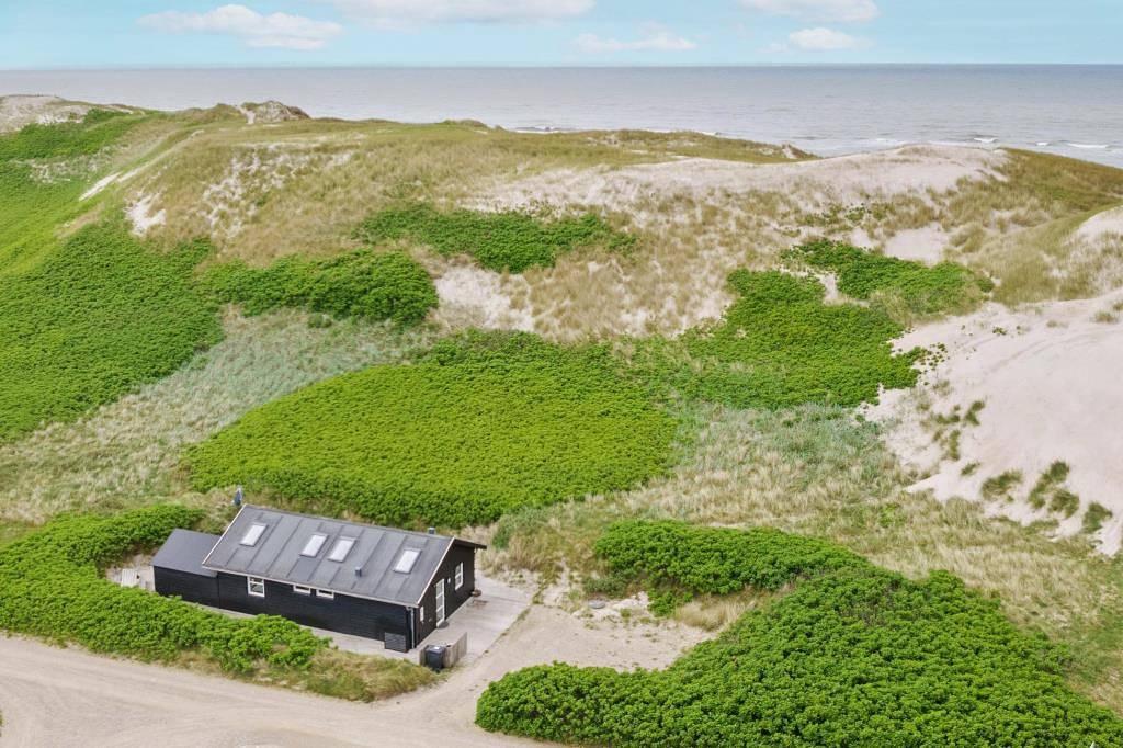 Gemütliches Sommerhaus in den Dünen - 50 m zum Strand in Skodbjerge, Årgab