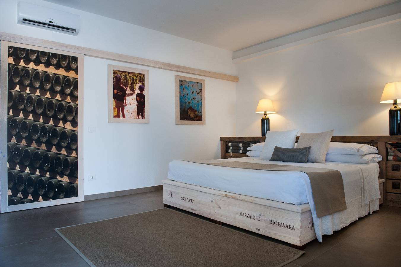 Camera 'Cantina Riofavara - Suite' con terrazza privata, Wi-Fi e aria condizionata in Ispica, Provincia di Ragusa
