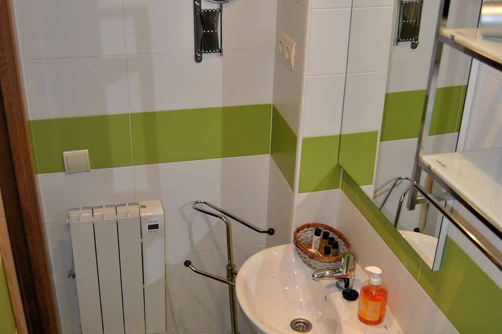 Apartamento entero, Cabaña  rural de lujo para 2 personas en plena sierra de Guadarrama in Collado Mediano, Provincia de Madrid