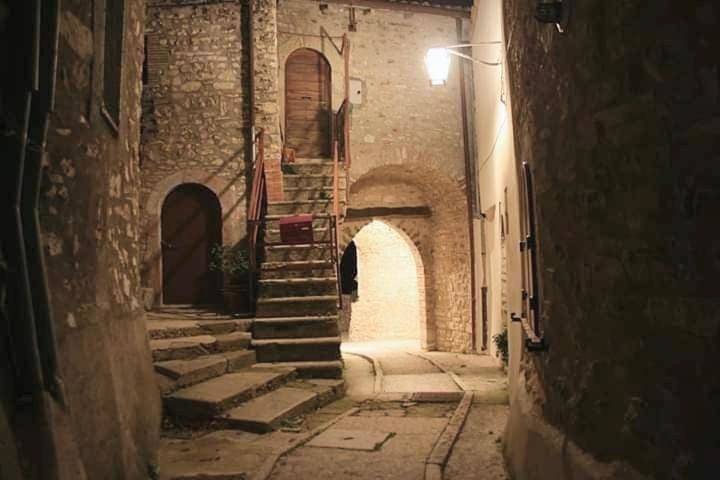 Casa vacanza per 4 persone, con Terrazza e Giardino nonché Panorama a Scheggino