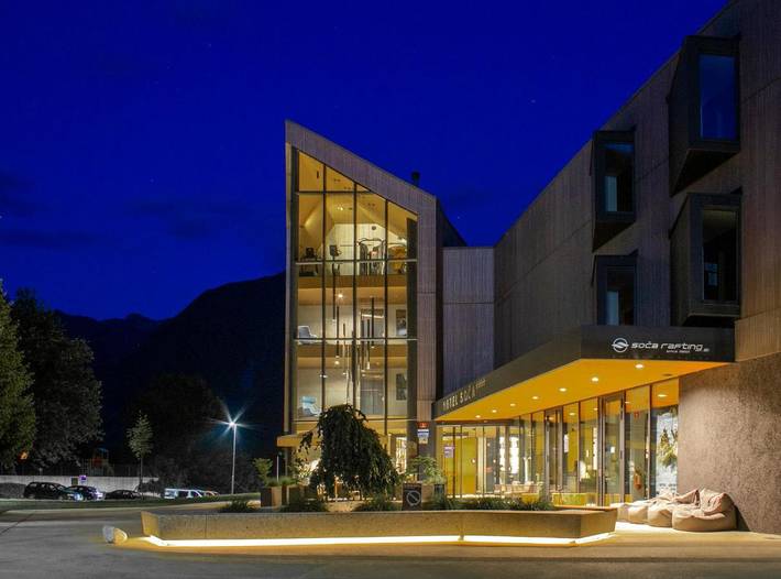 Hotel für 3 Personen, mit Ausblick und Pool sowie Sauna und Garten, mit Haustier in Bovec