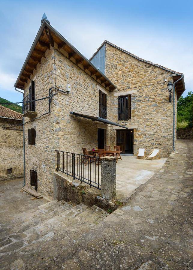 Chalet para 11 personas, con vistas y jardín, Se admiten mascotas en La Jacetania - 4