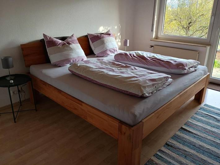 Ferienwohnung für 4 Personen, mit Terrasse und Garten sowie Ausblick in Schwaigern