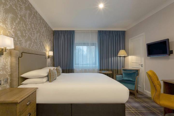 Hôtel pour 3 personnes, avec sauna ainsi que piscine et jardin dans Chatham (United Kingdom)