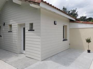 Gîte pour 4 personnes, avec jardin et terrasse, animaux acceptés à Lesperon