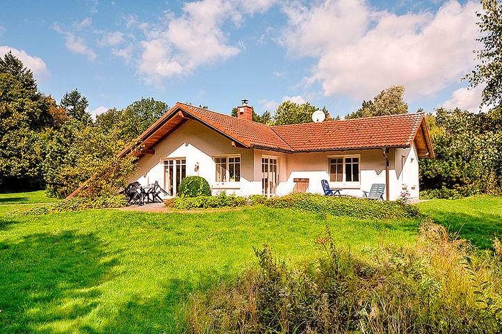 Ferienhaus für 6 Personen, mit Garten in Neubukow-Salzhaff