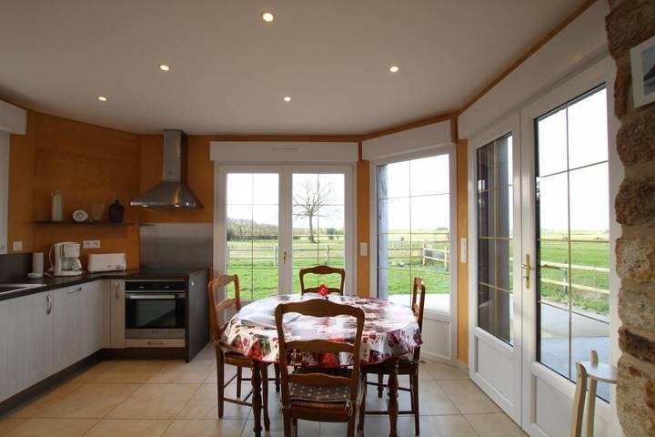 Gîte pour 4 personnes, avec jardin, animaux acceptés à Le Val-Saint-Père - 2