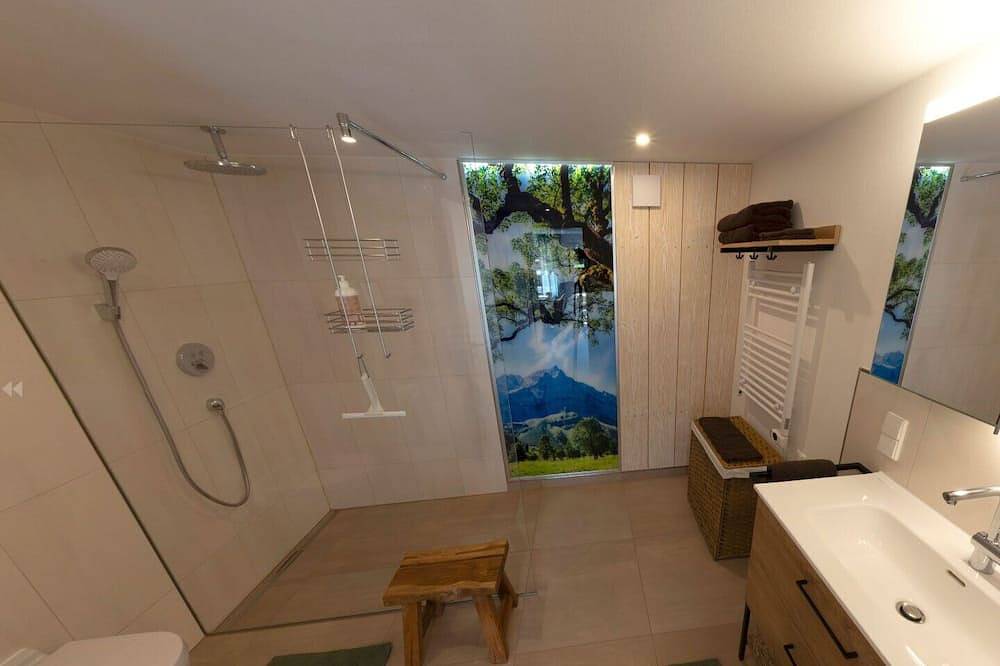 Ganze Wohnung, Eine Ferienwohnung zum Verlieben! Geeignet für 2 Personen. 52qm, mit Terrasse in Waldbronn, Nordschwarzwald