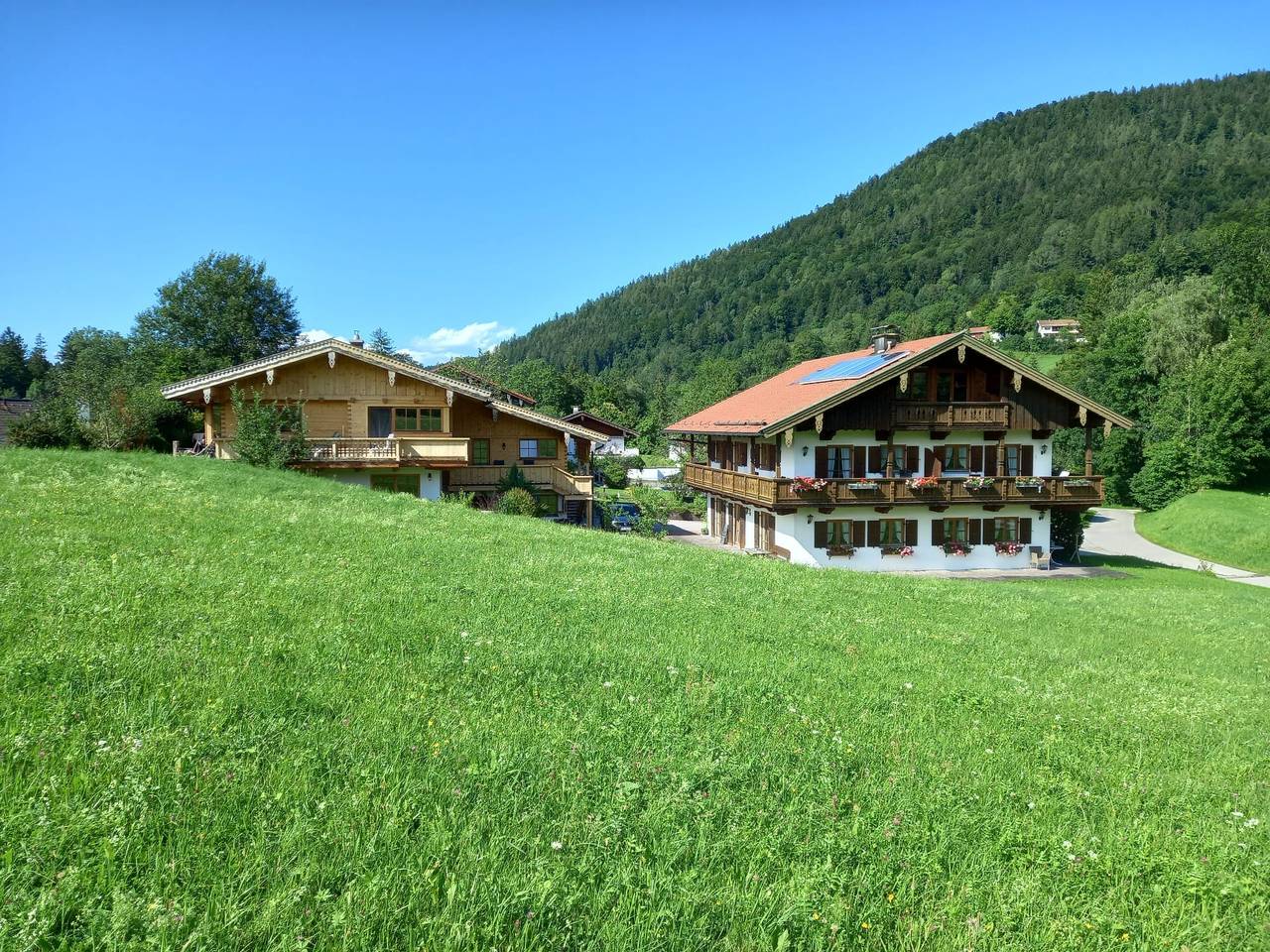 Ganze Ferienwohnung, Ferienwohnungen Reiter inkl. Chiemgaukarte - Ferienwohnung 1, 48qm, Balkon, Kochnische, 1 Schlafzimmer, 1 Wohnzimmer, WLAN in Ruhpolding, Bayerische Alpen