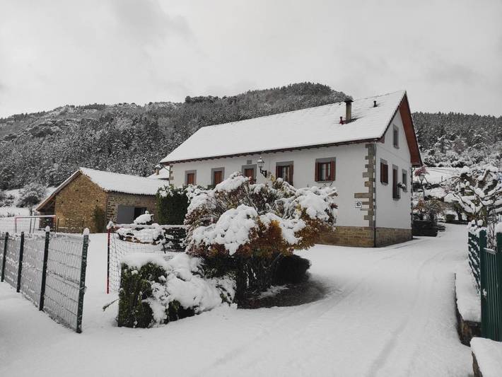 Casa rural para 4 personas, con jardín y vistas, Se admiten mascotas en Navarra - 3