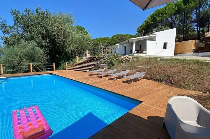 Ferienhaus für 5 Personen, mit Pool und Terrasse sowie Garten - 1