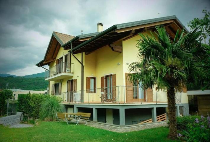 Casa vacanza per 2 persone, con Terrazza e Giardino nonché Panorama a Rovereto
