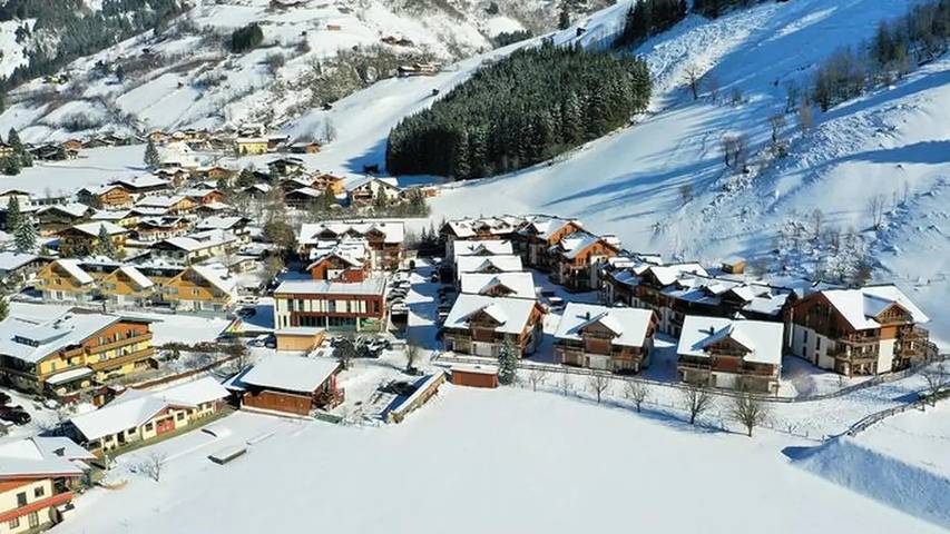 Ferienhaus für 6 Personen, mit Pool und Sauna sowie Garten und Balkon in Rauris - 2