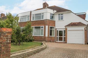 Ferienhaus für 10 Personen, mit Garten in Worthing