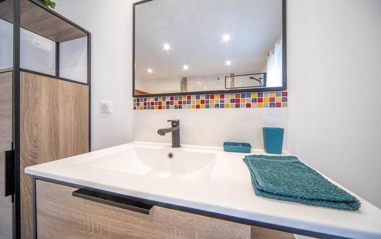 Location de vacances pour 9 personnes, avec terrasse, animaux acceptés dans Savigny-sur-Grosne - 3