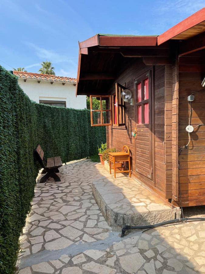 Casa de huéspuedes para 2 personas, con Terraza además de Jardín y Vistas en Dénia