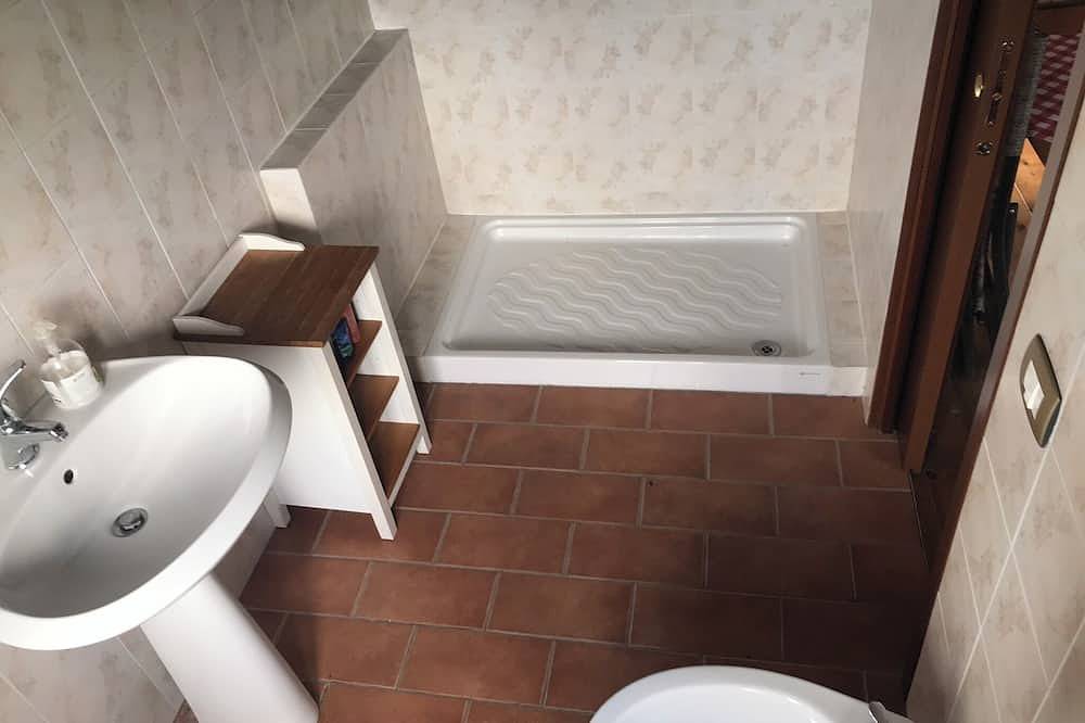 Entire apartment, Santini House 2. Apartment in Villa Minozzo, Reggio Emilia Province