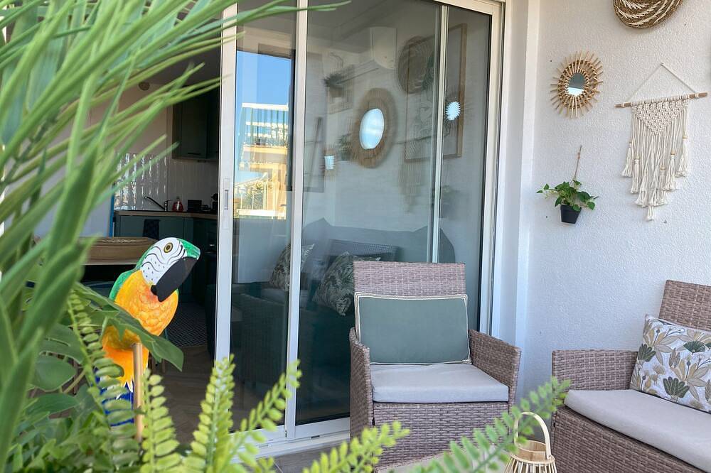 Appartement entier, Tropical Duplex:  plage à 150m, piscine, climatisation, terrasse vue mer in Frontignan, Côte méditerranéenne (France)