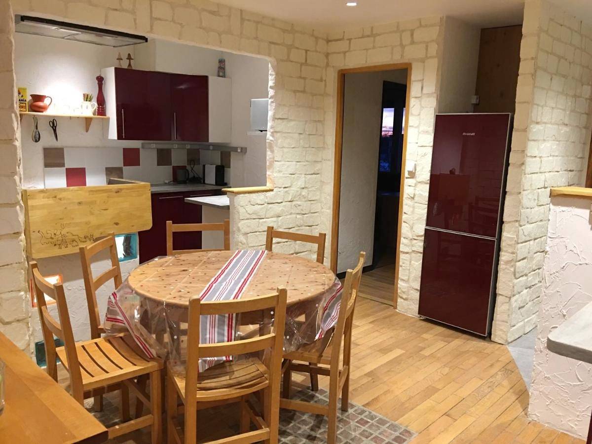 Appartement entier, La Cahute in Pays de Pontarlier, Jura Francais
