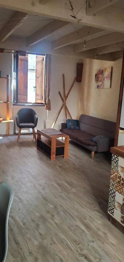 Appartement entier, Two-Bedroom Apartment in Laure-Minervois, Région de Carcassonne