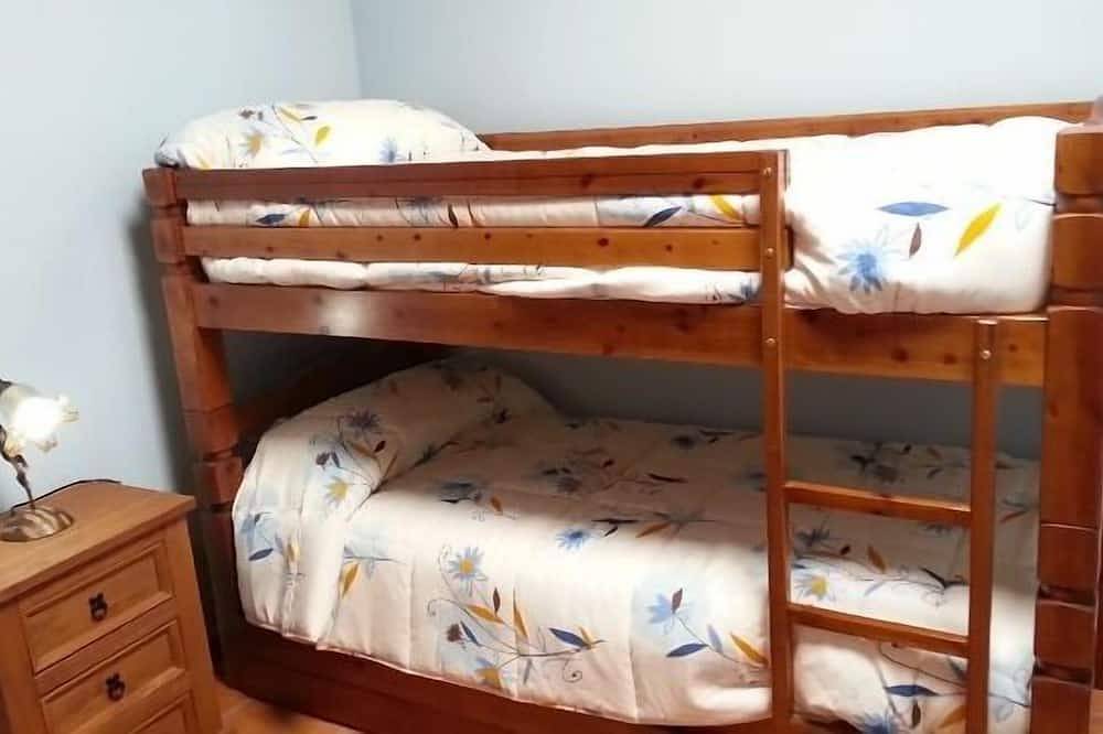 Casa rural (alquiler íntegro) Arroyocantarranas para 12 personas in Canencia, Provincia de Madrid