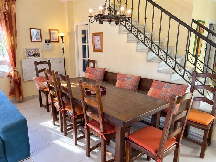 Elegante Villa in Nuevo Portil mit Gemeinschaftspool in El Portil, Cartaya