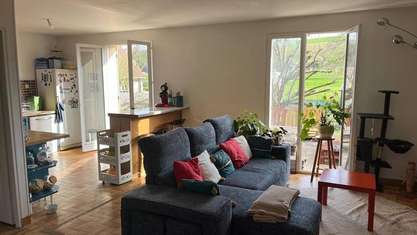 Location de vacances pour 4 personnes, avec terrasse et vue à Paron (Yonne)