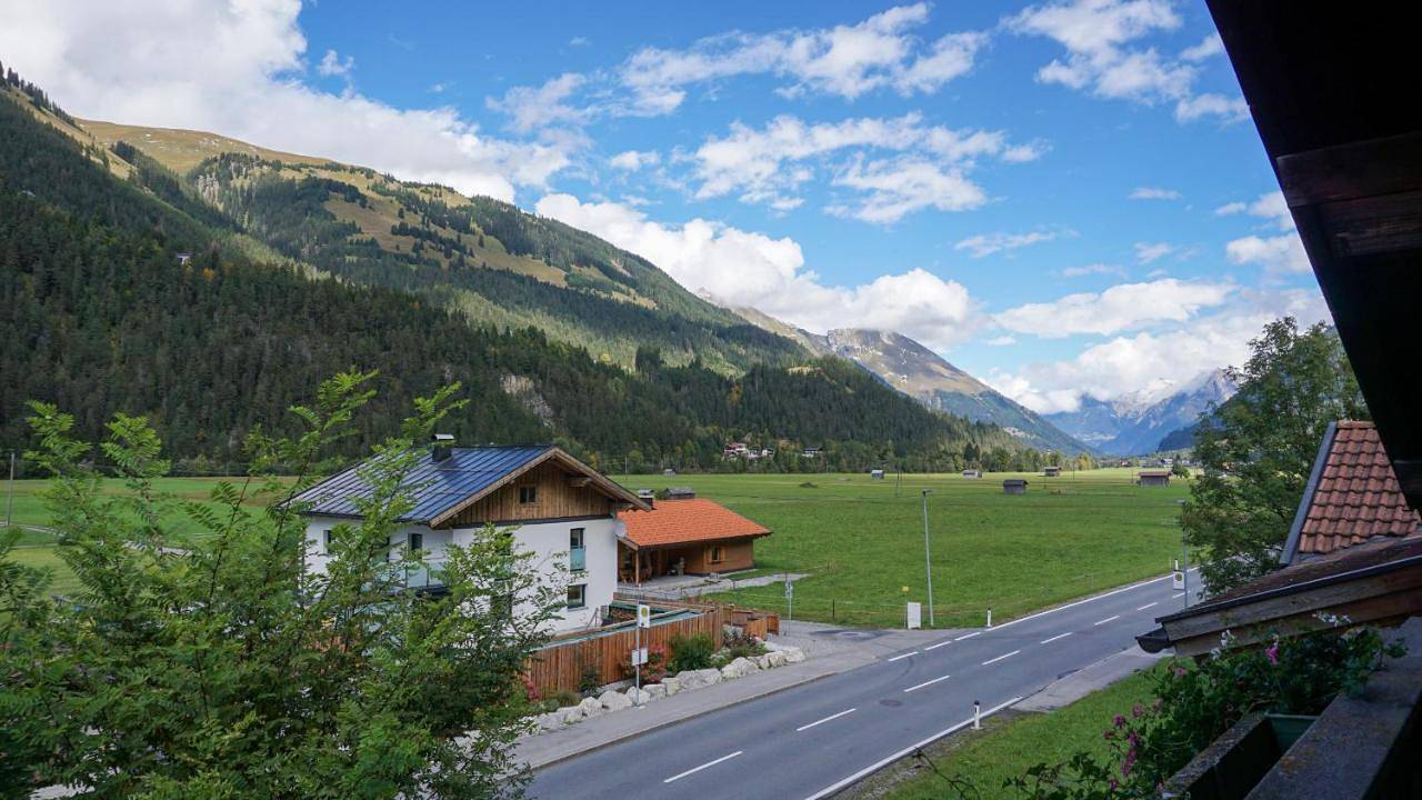 Budget Twin Room in Lechtaler Alpen, Bach