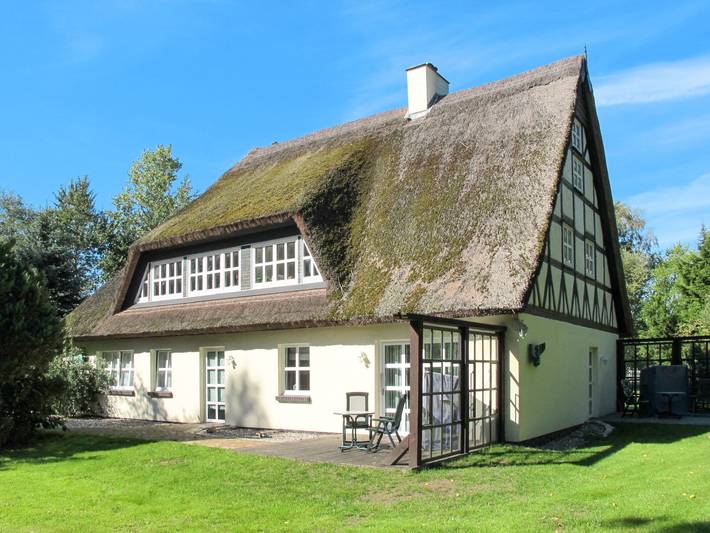 Ferienwohnung für 2 Personen, mit Terrasse und Garten sowie Sauna in Altenkirchen