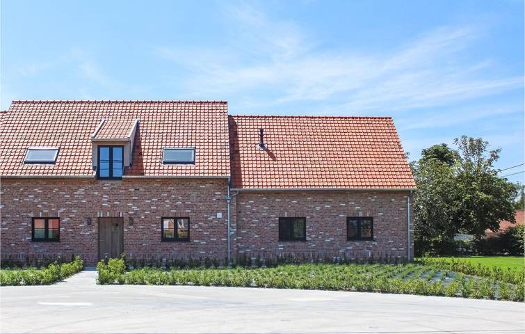 Vakantiehuis voor 16 personen, met Terras en Tuin in Diksmuide