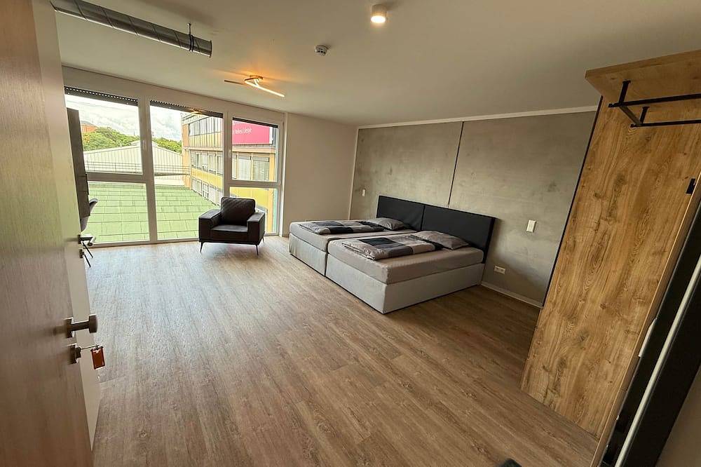 Einzimmer-Apartment mit Doppelbett in Stuttgart, Stuttgart Region