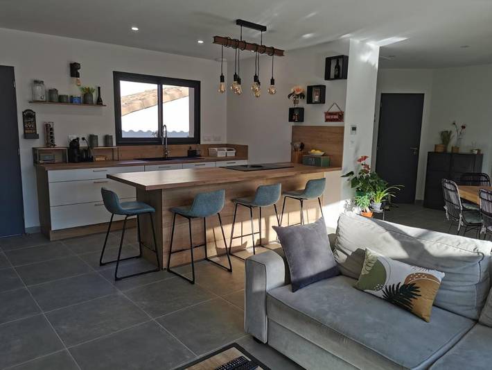 Location de vacances pour 6 personnes, avec jardin et piscine à Cruzy - 2