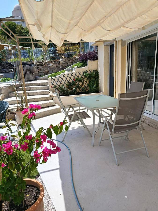Appartement de vacances pour 2 personnes, avec vue et jardin