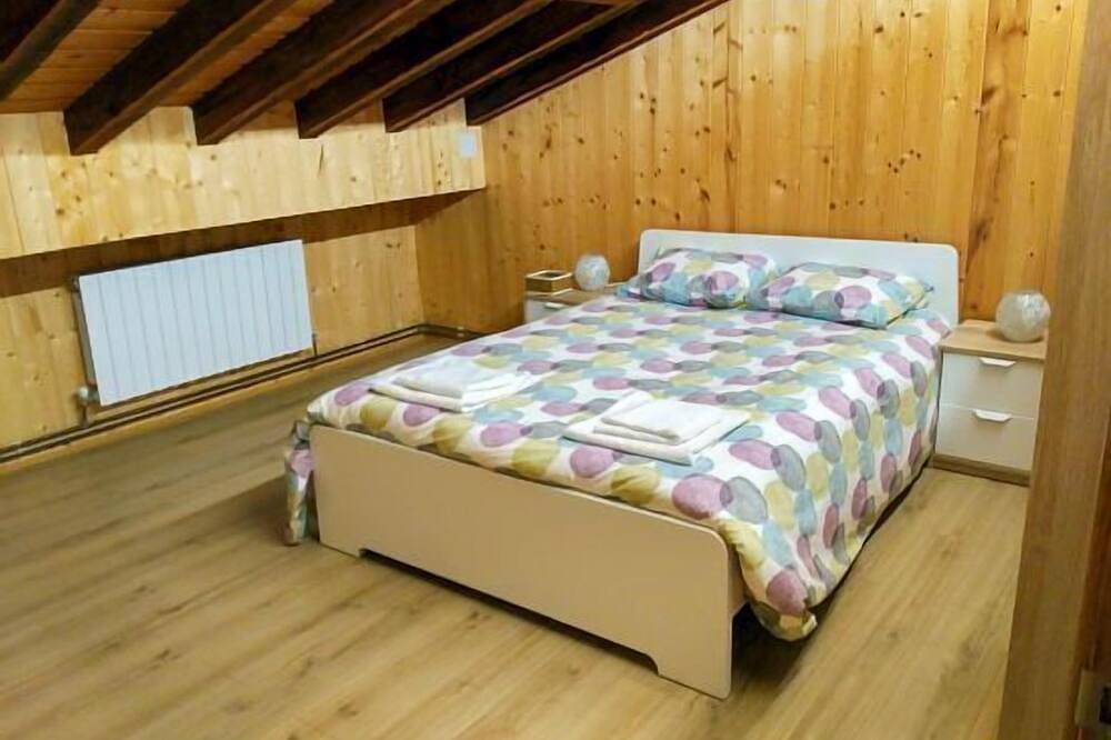 Detached house with garden, orchard, surrounded by nature, near Bilbao. in Galdames, Cordillera Cantábrica