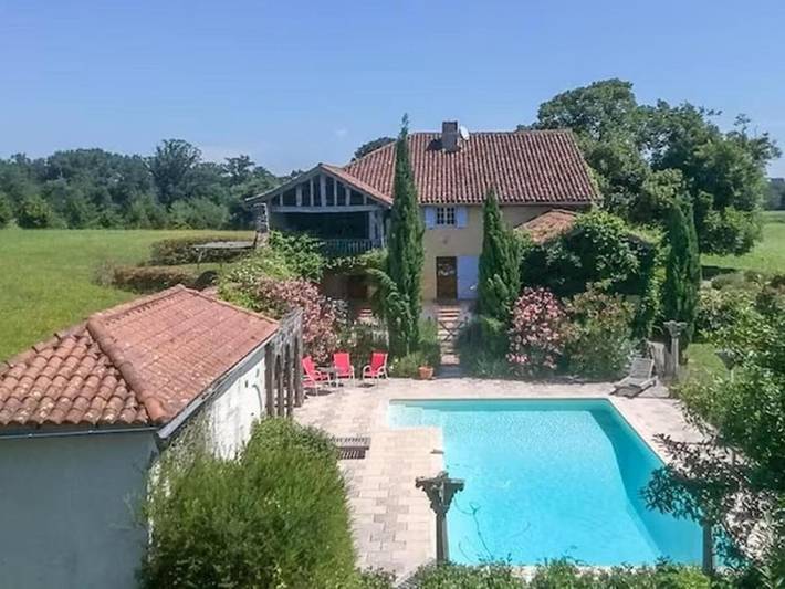 Maison de vacances pour 10 personnes, avec terrasse ainsi que piscine et jardin - 1