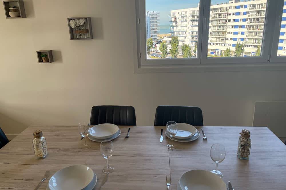 Ganze Wohnung, L'Horizon-Apartment-Standard-Ensuite Bad-Blick zur Meerseite in Calais, Calais und Umgebung