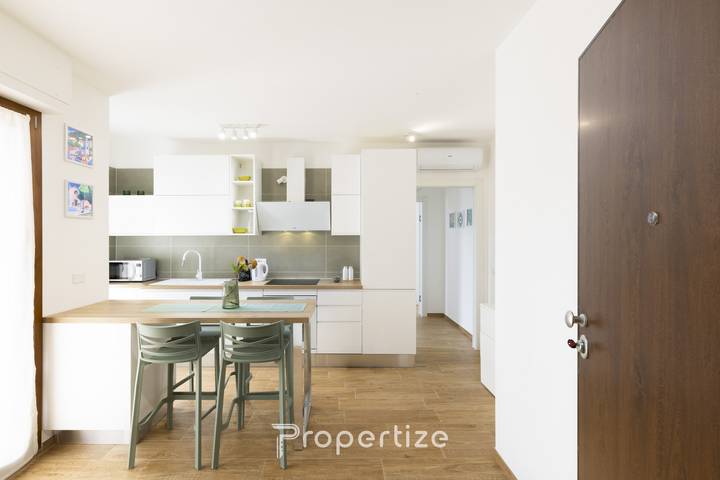 Appartamento per 2 persone, con balcone a Monserrato