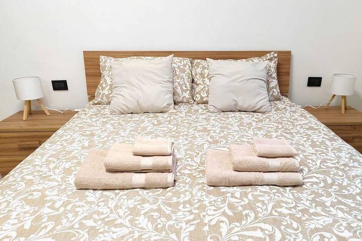 Entire apartment, Domus dei Castellari: Your Home Between the Cinque Terre and Lunigiana. in Santo Stefano di Magra, Natural Park of Montemarcello-Magra-Vara