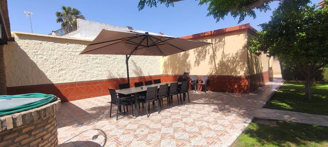 Casa rural para 14 personas, con Balcón y Jacuzzi además de Terraza y Jardín en Salteras - 3